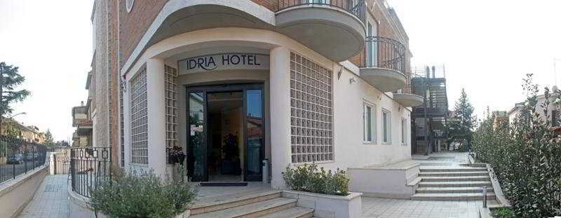 Idria Hotel Tivoli Exterior photo